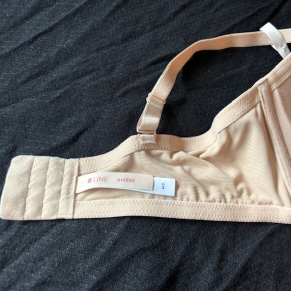 R Line Ambre Beige Padded Bra Adjustable Straps Size 42D NWT - Picture 5 of 9